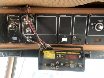 Gleaner M3 Header and 22ft Front