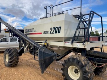 2015 Bourgault 2200 Air Cart