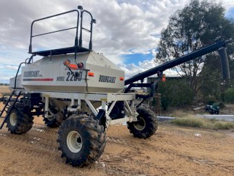 2015 Bourgault 2200 Air Cart