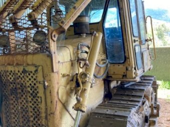 D4E Caterpillar Dozer