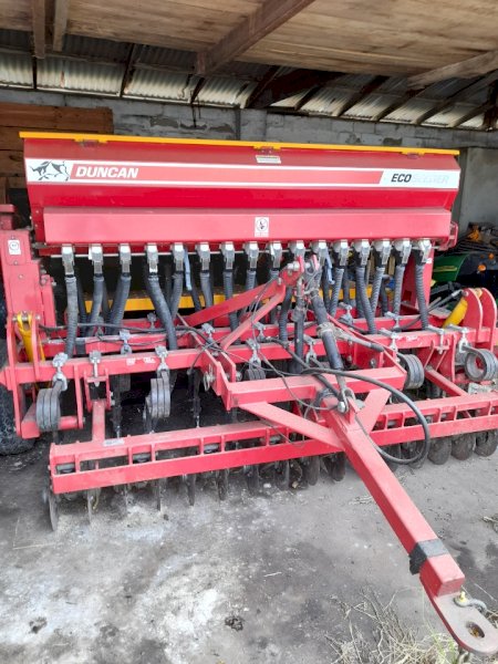 Duncan Eco Seeder Drill