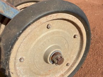 Manutec Press Wheels