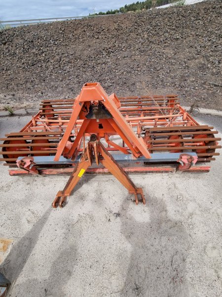 Under Auction - (A170) Custom Built Track Groomer 