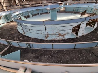 Under Auction - (A170) 6 Horse AquaCiser Water Walker with Filtration Setup 