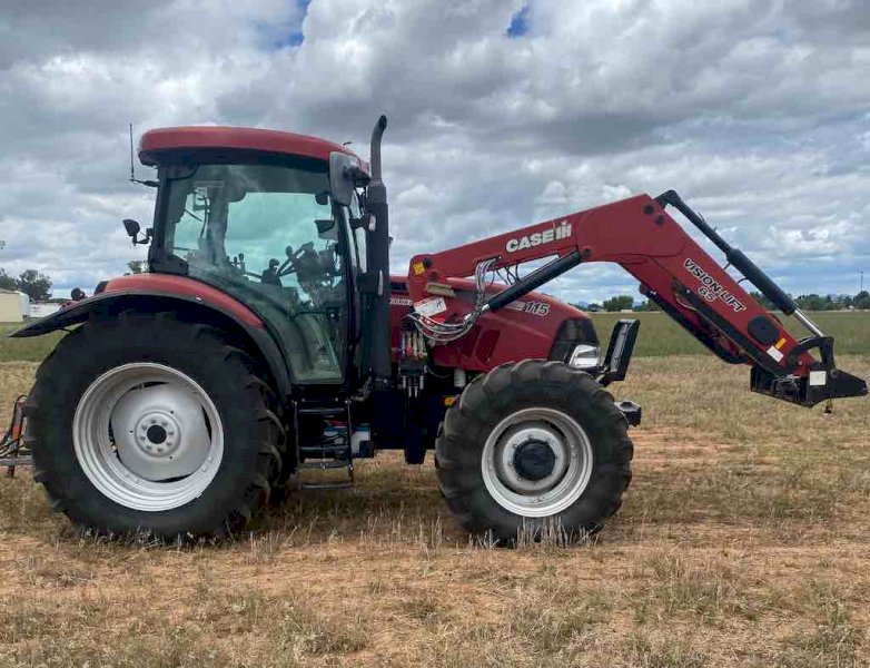 2013 Case Maxxum 115 with FEL