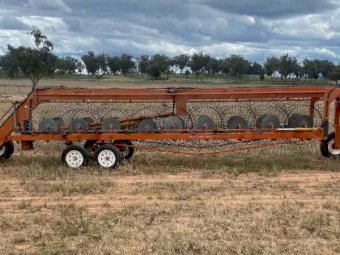 Schinckel 18 Wheel V Rake