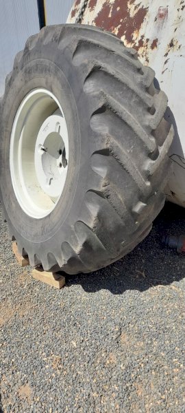 23.1/34 Tyres and Rims