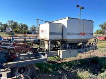 RFM 27' Airdrill 2300 Airseeder