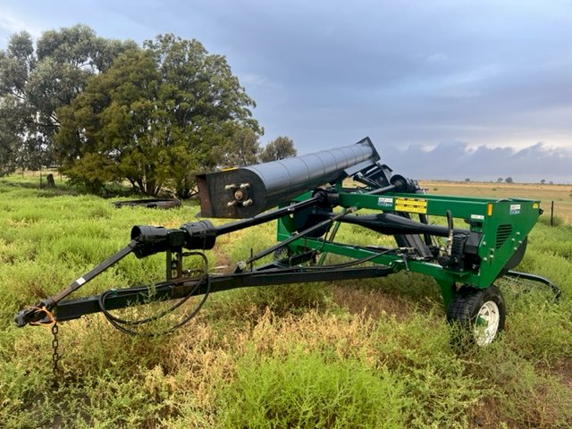 K & D Engineering KD1002 Grainbag Outloader