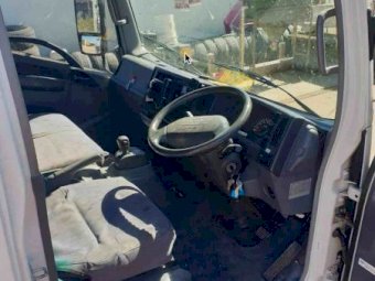 2009 NPR200 Isuzu with HIAB