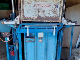 Under Auction - (A172) Stevylon Woolpress