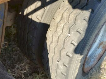 41ft Fruehauf Tri-Axle Stock Crate