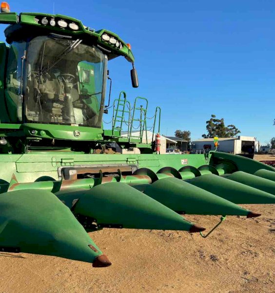 John Deere Corn Front 608C