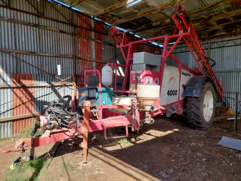 Under Auction - (A172) 21 Metre Croplands Pegasus Boom Spray 
