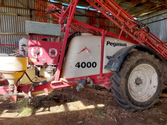 Under Auction - (A172) 21 Metre Croplands Pegasus Boom Spray 