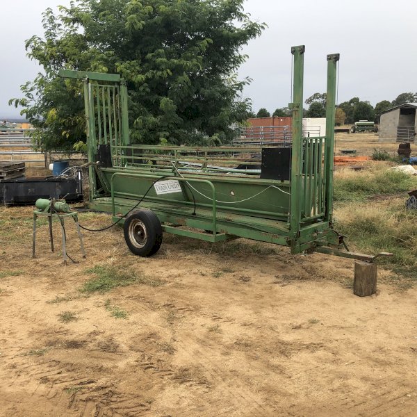 Down Under Sheep Handler