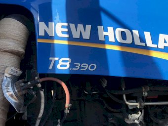 2013 New Holland T8.390 Tractor