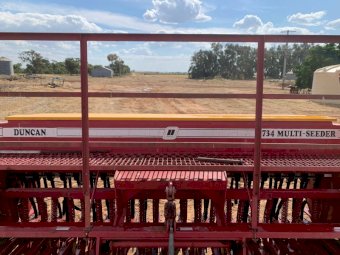 Duncan 734 Multi-Seeder 23 run