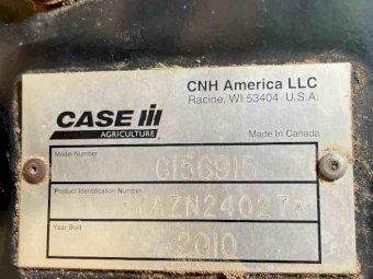 CNH D60 header adapter