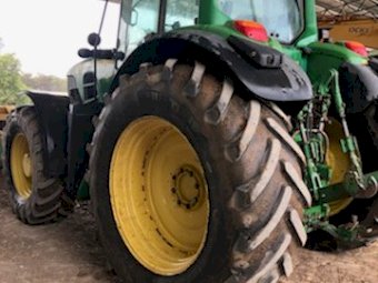 2008 John Deere 7430 Premium Tractor