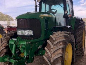 2008 John Deere 7430 Premium Tractor