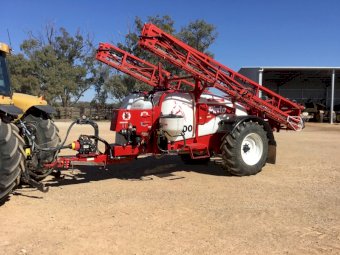 2018 Croplands Pinto Boom Spray