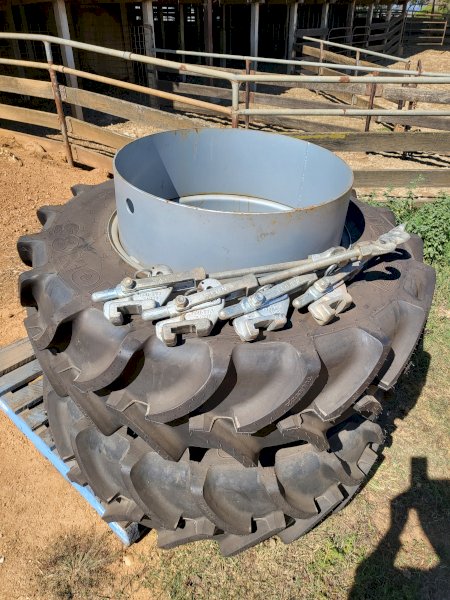 Clip on Duals 380/85R28