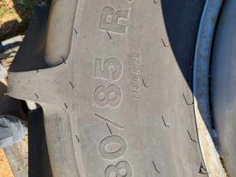 Clip on Duals 380/85R28