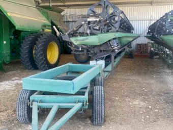 2009 John Deere 9870 Header with 42' Honeybee Front