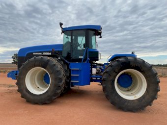 2001 New Holland 9884 Versatile Tractor (Make an Offer)
