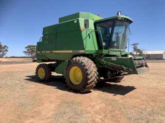 John Deere 9600 Header Only