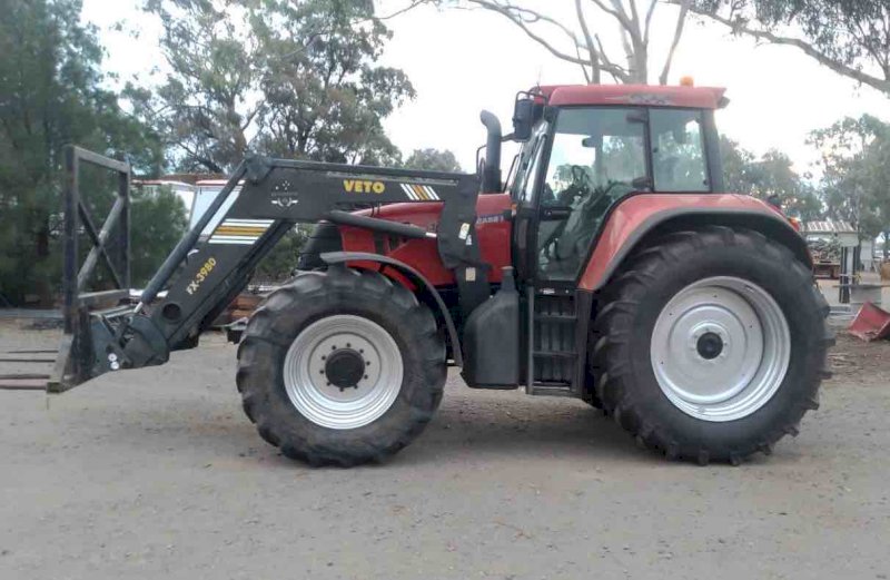 Case IH CVX 170 with FEL