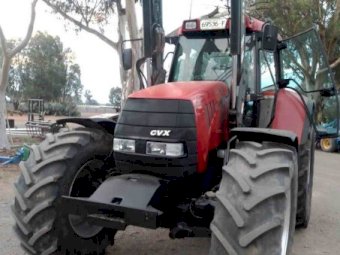 Case IH CVX 170 with FEL