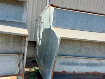 Cattle Self Feeders x 5