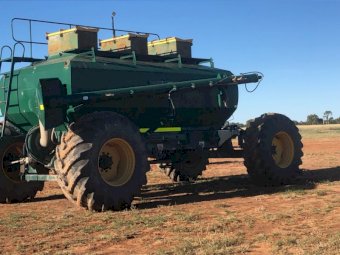 Simplicity 16000 lt Air cart