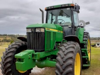 2003 John Deere 7810 Tractor