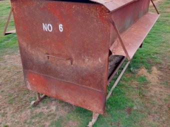 4 x 1.5t Sheep Feeders