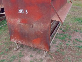 4 x 1.5t Sheep Feeders