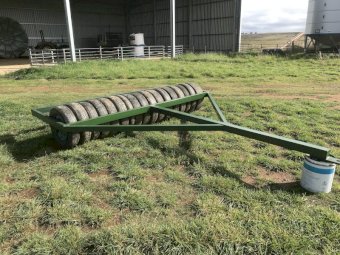 3m/10ft rubber tyre lucerne pasture roller with extra weight platform