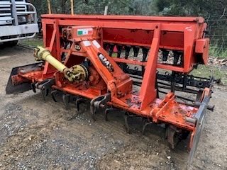 EMY 2.5m Power Harrow Sam Seeder