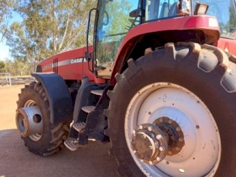 2001 Case IH  MX  240 Tractor