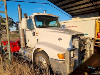 International Eagle 9200 Prime Mover