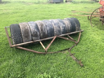 8 foot rubber tyre roller