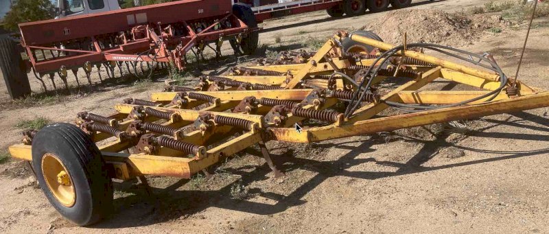 29 Tyne Chamberlain Scarifier