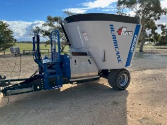 Penta Hurricane 3030 Feed Mixer