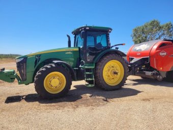 2012 John Deere 8360R Tractor
