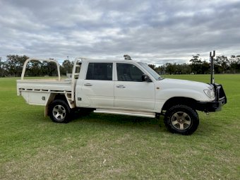 2002 Toyota Landcruiser 105 Series Dual Cab Ute