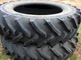 2 x 520/85 R 46 Titan Tyres