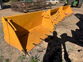 Agrison Front End Loader with Rippers