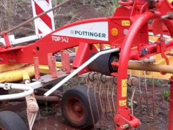 Pottinger TOP 342 Rotary Hay Rake